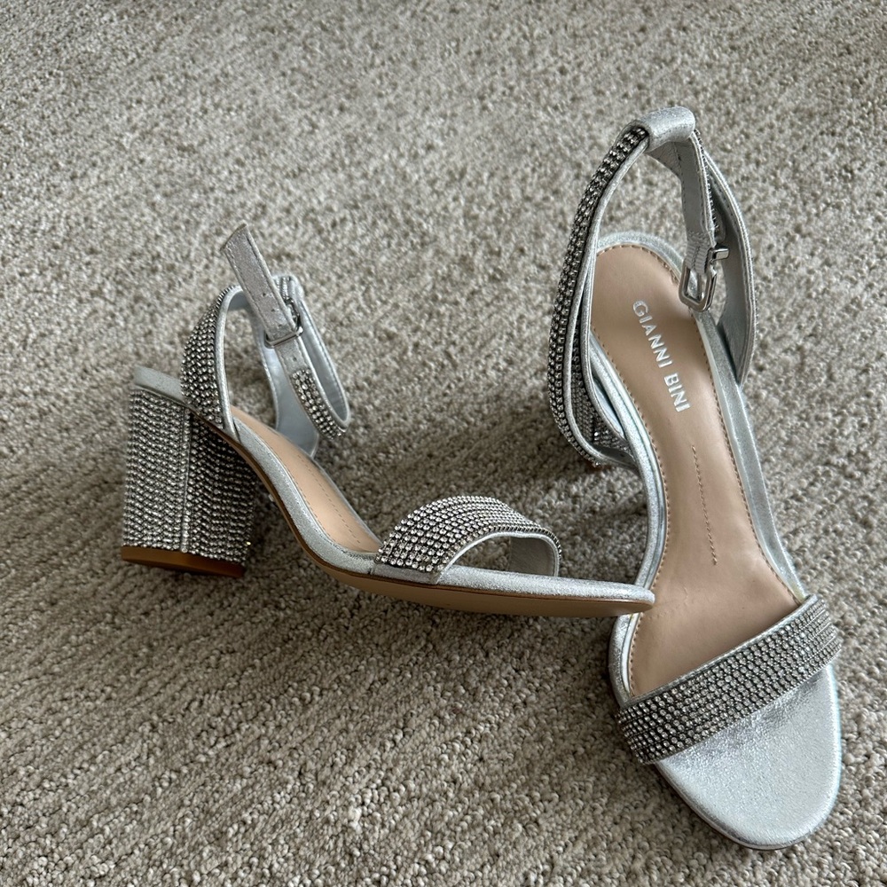 Gianni bini silver rhinestone block heels, size 8